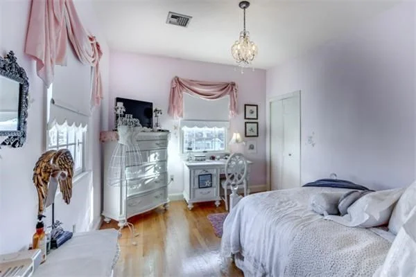 3 bed, 1 bath apartment for rent at 17 Webster St Unit 1, Malden — photo 20 of 30