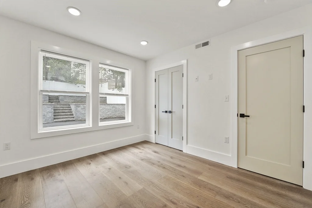 3 bed, 2 bath apartment for rent at 17 Wellington Unit 1, Winter Hill — photo 8 of 20