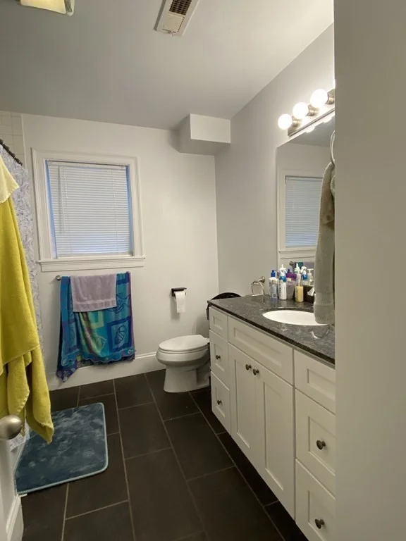4 bed, 2 bath apartment for rent at 17 Wensley Unit 1, Mission Hill — photo 7 of 13