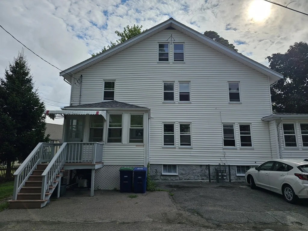 3 bed, 1 bath apartment for rent at 17 West St Unit 17, Braintree — photo 2 of 18
