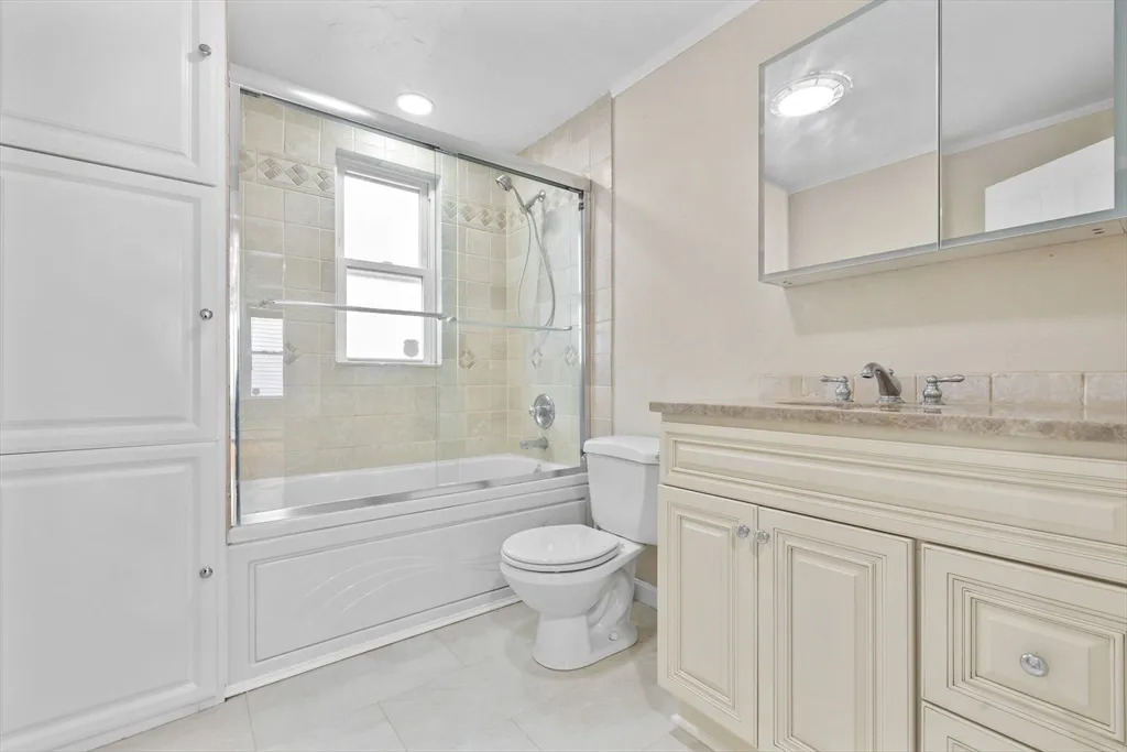 2 bed, 1 bath apartment for rent at 17 Wheeler Ave Unit 1, Medford — photo 10 of 17