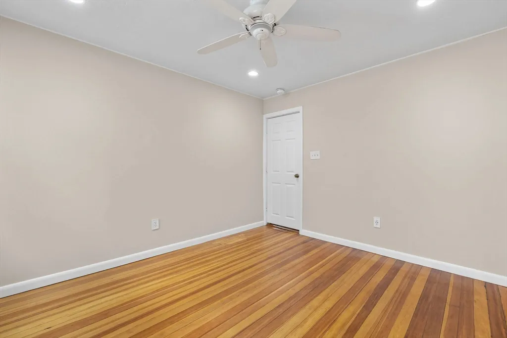 2 bed, 1 bath apartment for rent at 17 Wheeler Ave Unit 1, Medford — photo 9 of 17