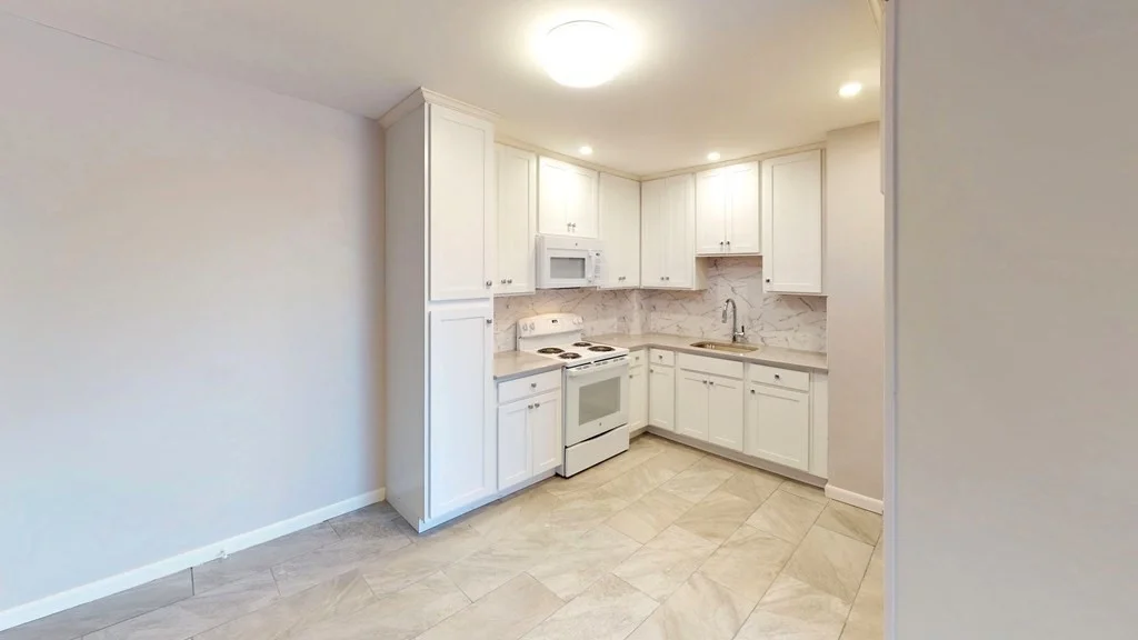 2 bed, 1 bath apartment for rent at 17 Winter St Unit 16, Dorchester — photo 3 of 26