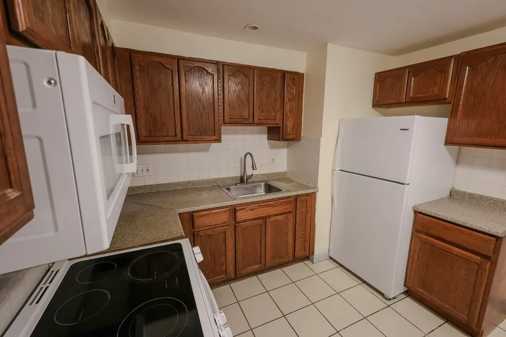 2 bed, 1 bath apartment for rent at 17 Winter St Unit 3, Dorchester — photo 1 of 21