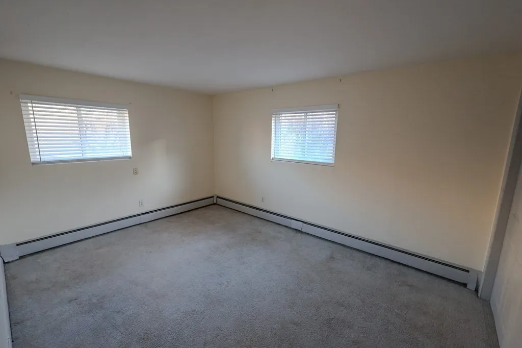 2 bed, 1 bath apartment for rent at 17 Winter St Unit 3, Dorchester — photo 12 of 21