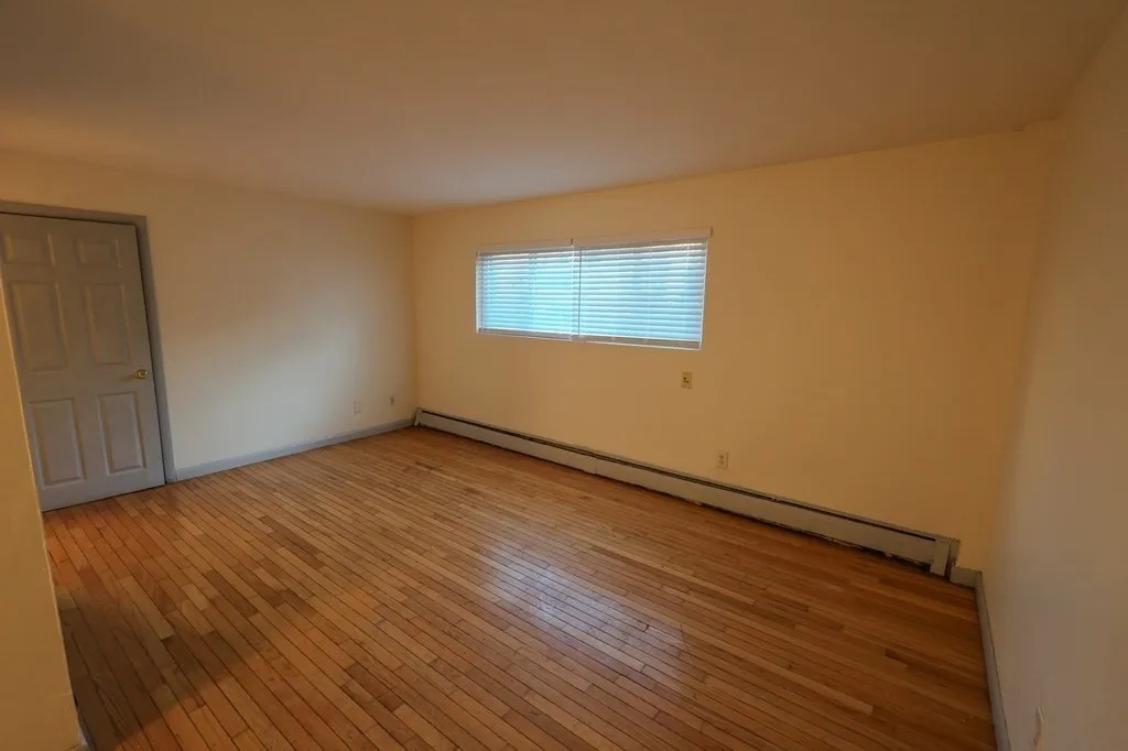 2 bed, 1 bath apartment for rent at 17 Winter St Unit 3, Dorchester — photo 8 of 21