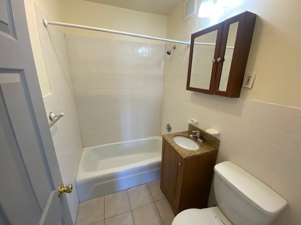 2 bed, 1 bath apartment for rent at 17 Winter St Unit 6, Dorchester — photo 4 of 7