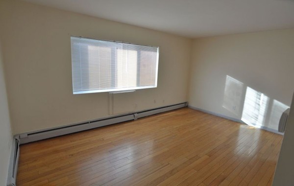 2 bed, 1 bath apartment for rent at 17 Winter St Unit 6, Dorchester — photo 5 of 7