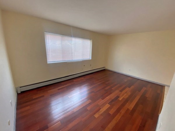 2 bed, 1 bath apartment for rent at 17 Winter St Unit 7, Dorchester — photo 2 of 9