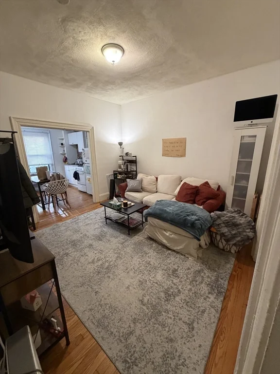 2 bed, 1 bath apartment for rent at 17 Worthington St Unit 3, Mission Hill — photo 5 of 9