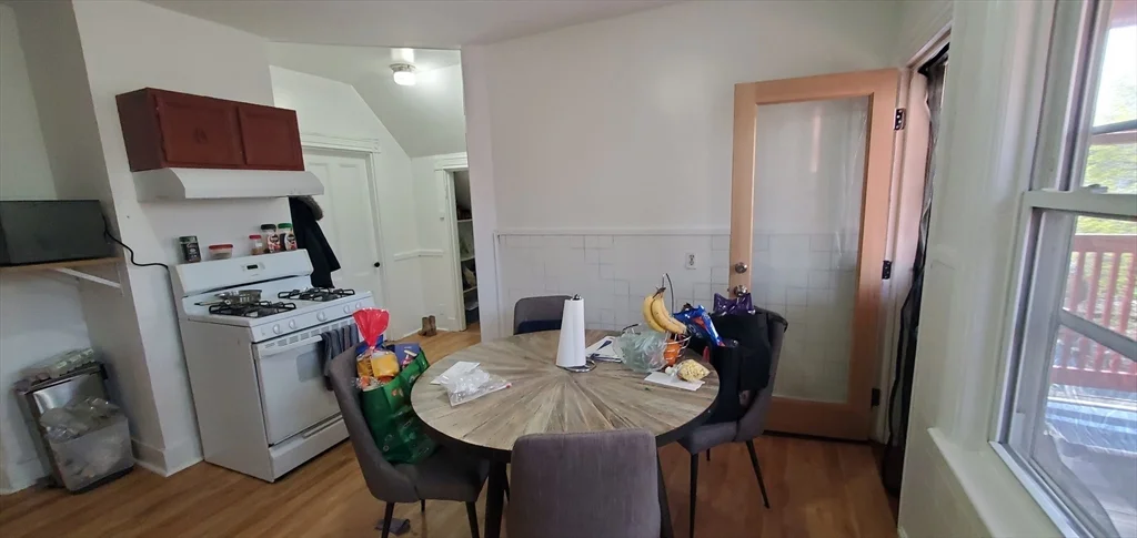 3 bed, 1 bath apartment for rent at 17 Wyman St Unit 2, Jamaica Plain — photo 3 of 5
