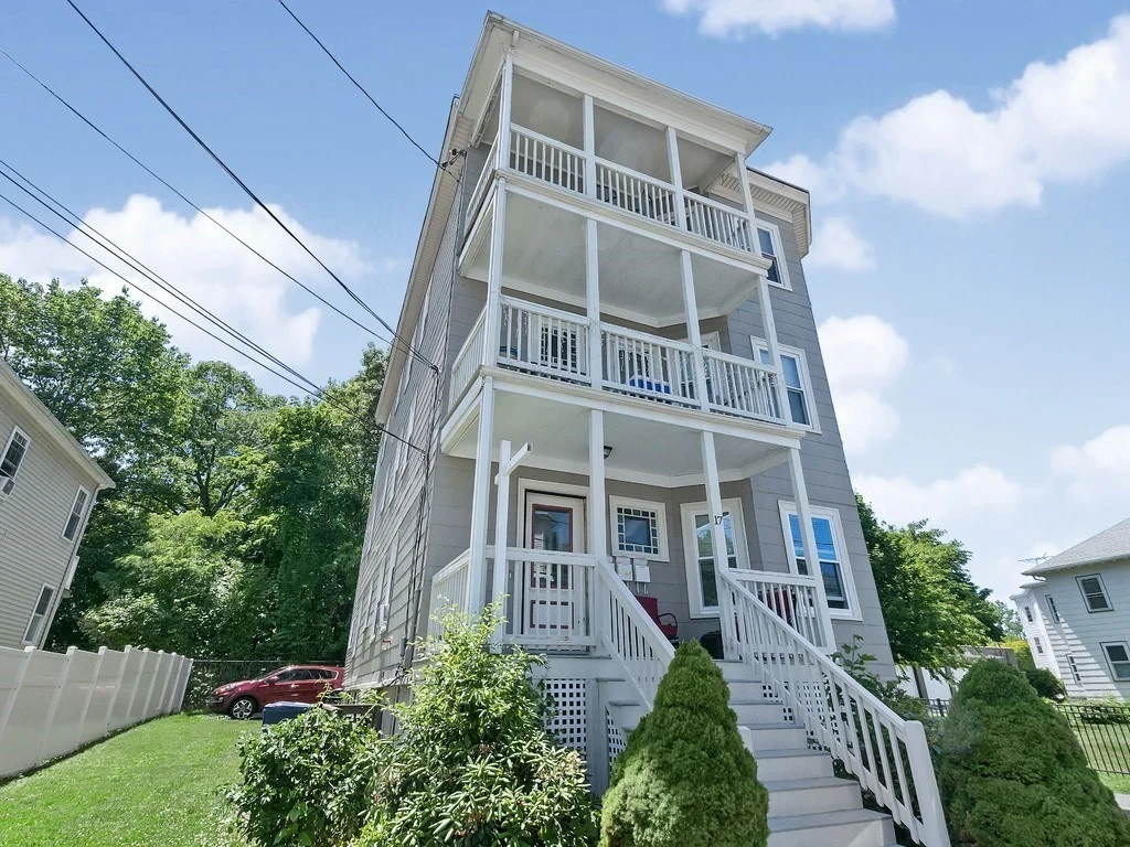 2 bed, 1 bath apartment for rent at 17 Wyvern St Unit 3, Jamaica Plain