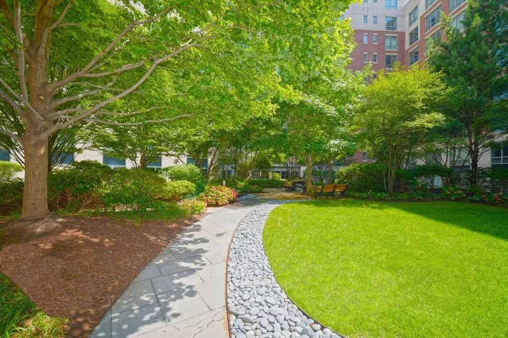 1 bed, 1 bath apartment for rent at 170 Brookline Ave Unit 816, Fenway — photo 2 of 5