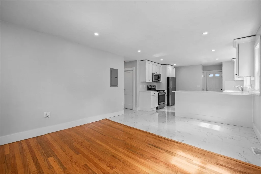 3 bed, 1 bath apartment for rent at 170 Calumet St Unit 1, Mission Hill — photo 7 of 21