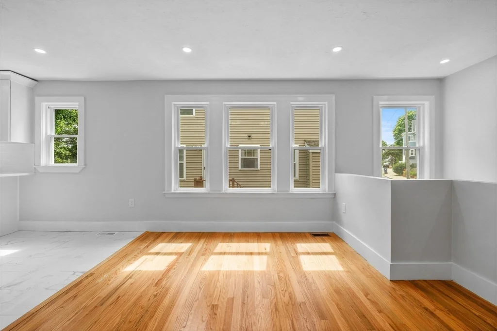 3 bed, 1 bath apartment for rent at 170 Calumet St Unit 1, Mission Hill — photo 6 of 21
