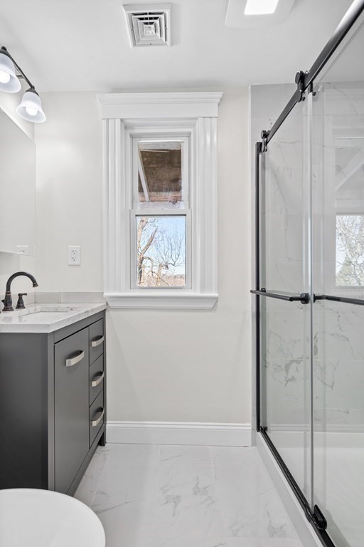 6 bed, 3 bath apartment for rent at 170 Calumet St Unit 2, Mission Hill — photo 11 of 14
