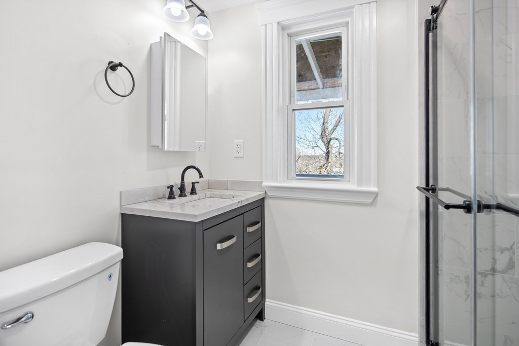 6 bed, 3 bath apartment for rent at 170 Calumet St Unit 2, Mission Hill — photo 10 of 14