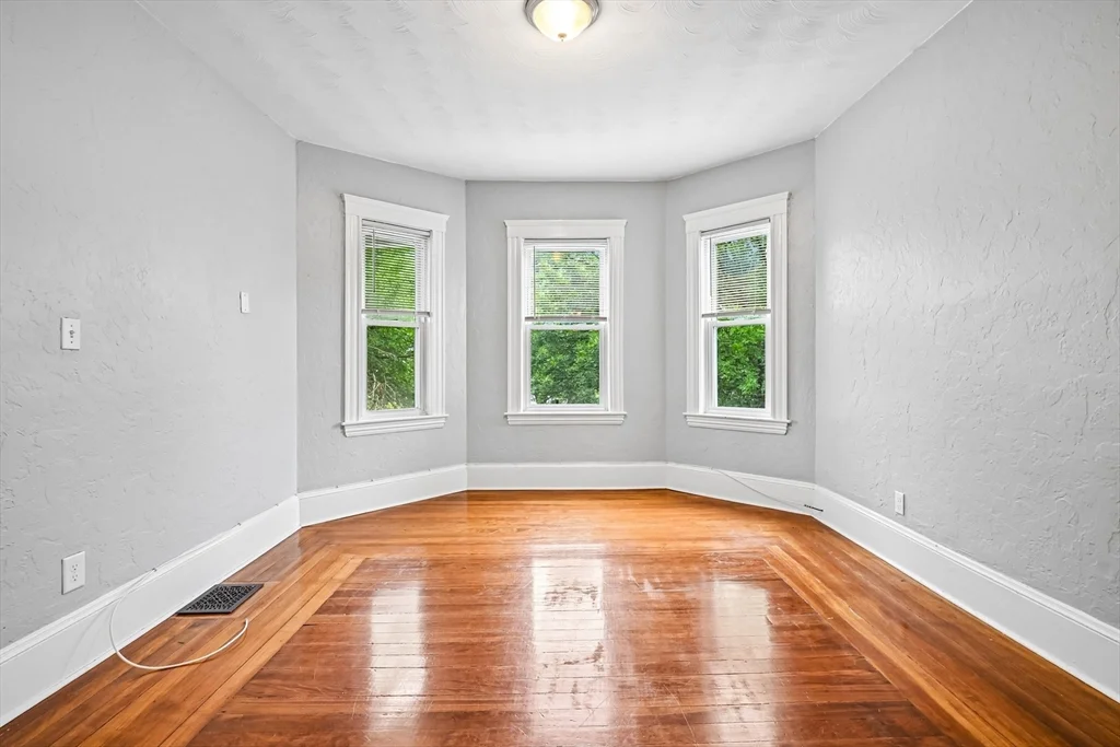 2 bed, 1 bath apartment for rent at 170 Fellsway West Unit 2, Glenwood — photo 7 of 30