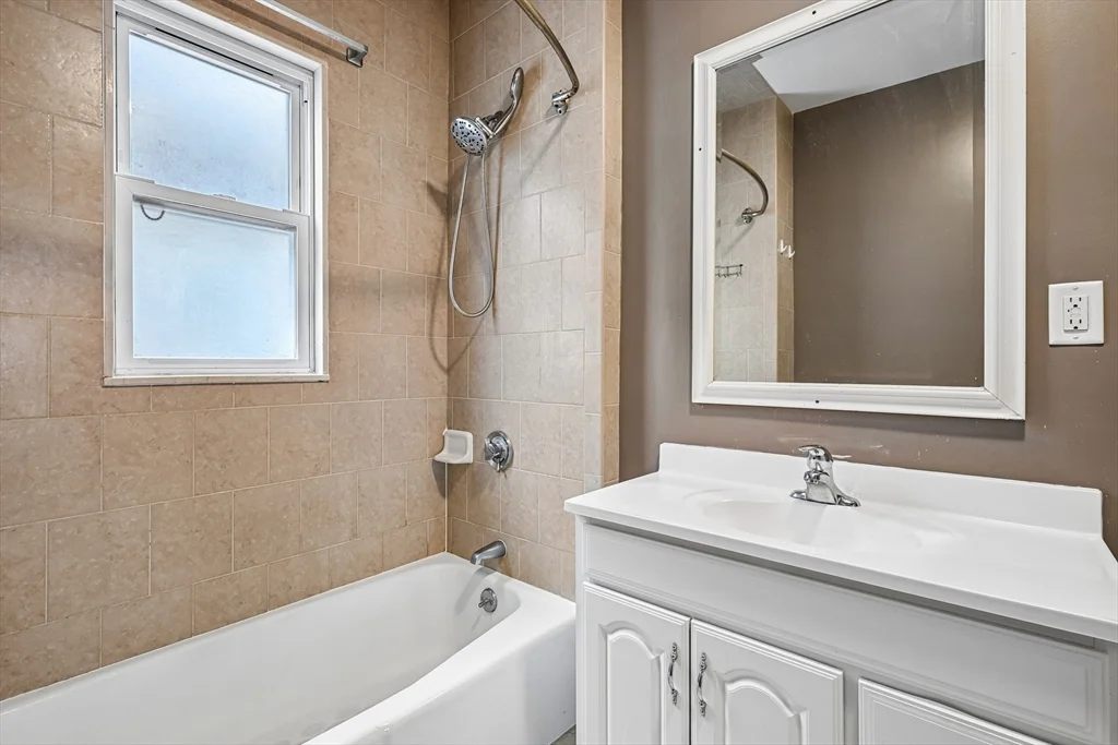 2 bed, 1 bath apartment for rent at 170 Fellsway West Unit 2, Glenwood — photo 24 of 30