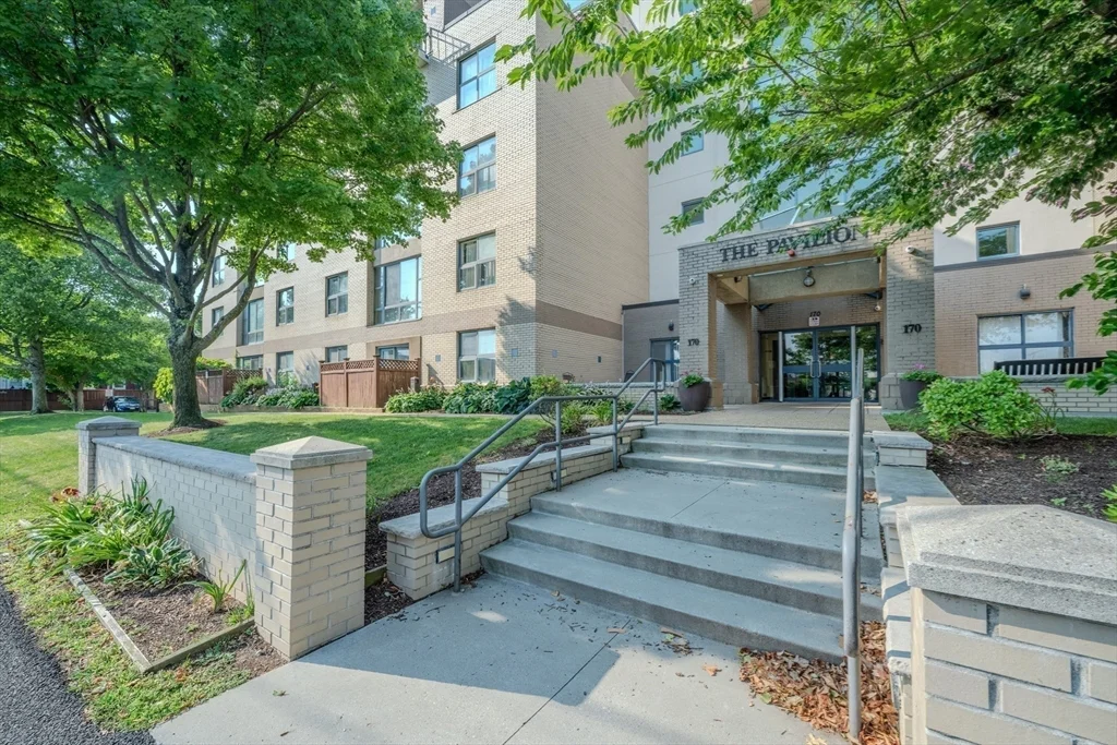 2 bed, 2 bath apartment for rent at 170 Gore St , Unit 106, East Cambridge