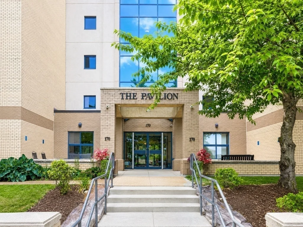 2 bed, 2 bath apartment for rent at 170 Gore St Unit 107, East Cambridge — photo 16 of 16