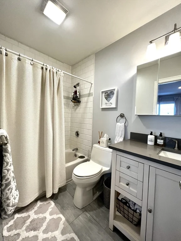 2 bed, 2 bath apartment for rent at 170 I St Unit 2, South Boston — photo 4 of 10