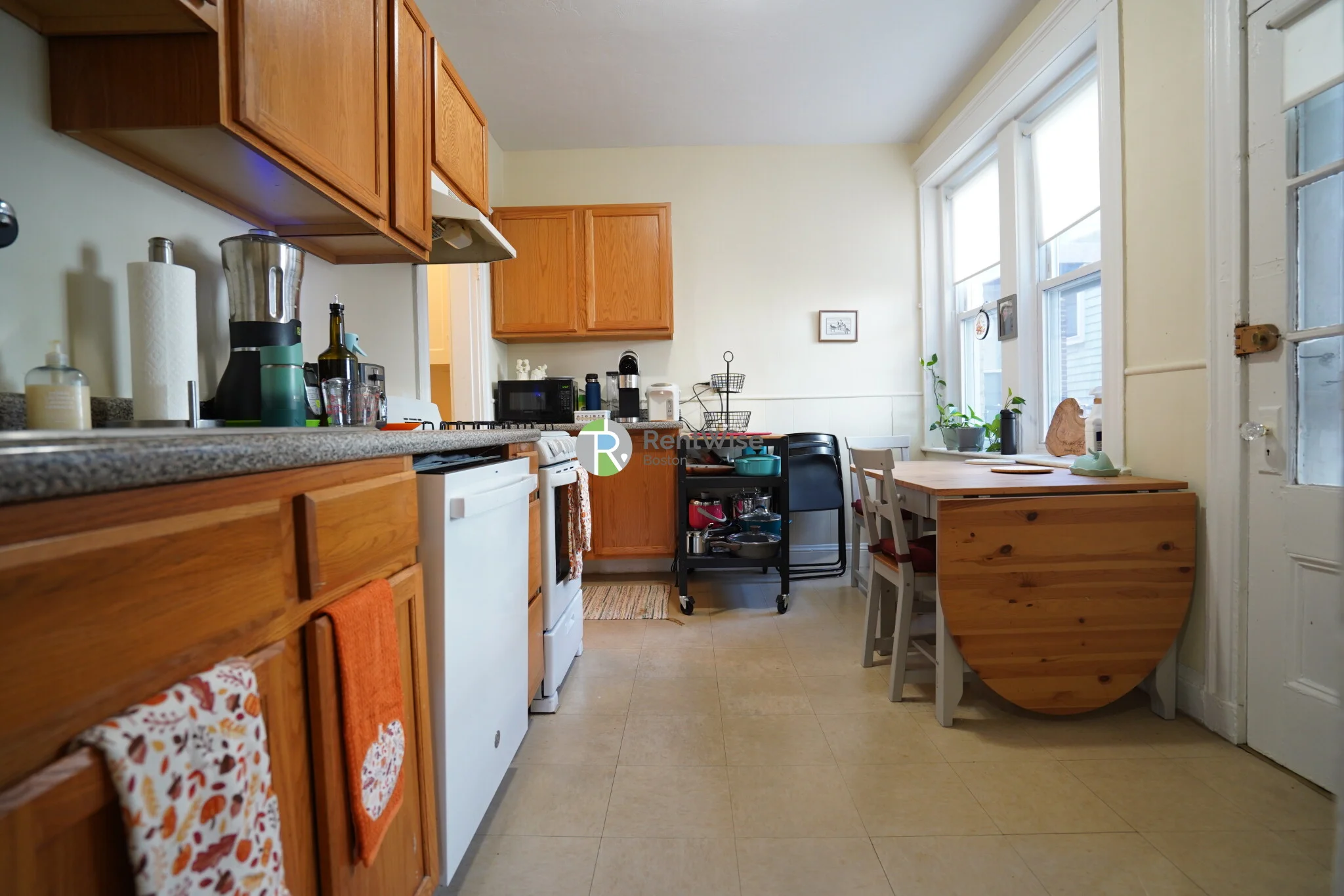 1 bed, 1 bath apartment for rent at 170 Kelton St Unit 7, Brighton — photo 4 of 7