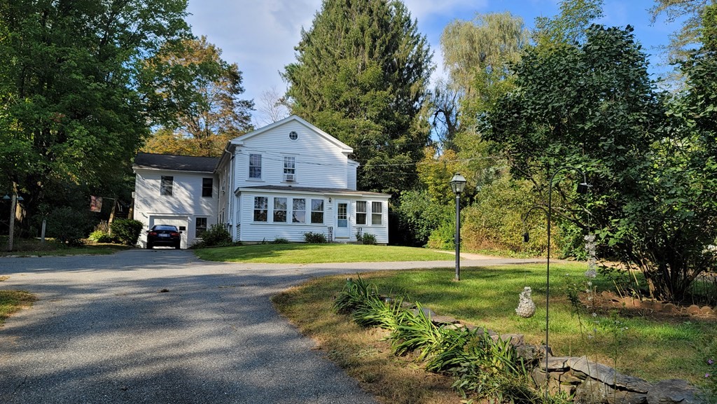 3 bed, 2 bath apartment for rent at 170 Kemp St Unit A, Groton — photo 1 of 30