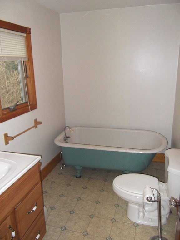3 bed, 2 bath apartment for rent at 170 Kemp St Unit A, Groton — photo 18 of 30