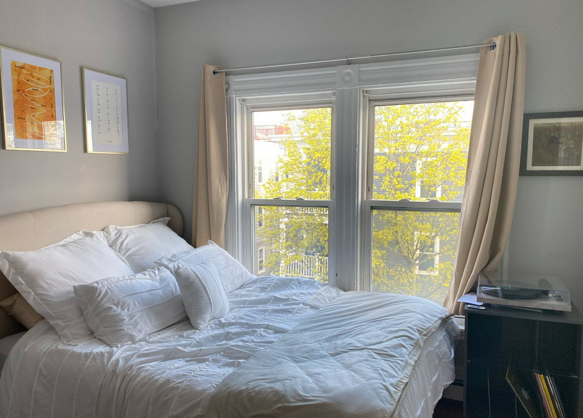 4 bed, 2 bath apartment for rent at 170 L St Unit 3, South Boston — photo 5 of 9