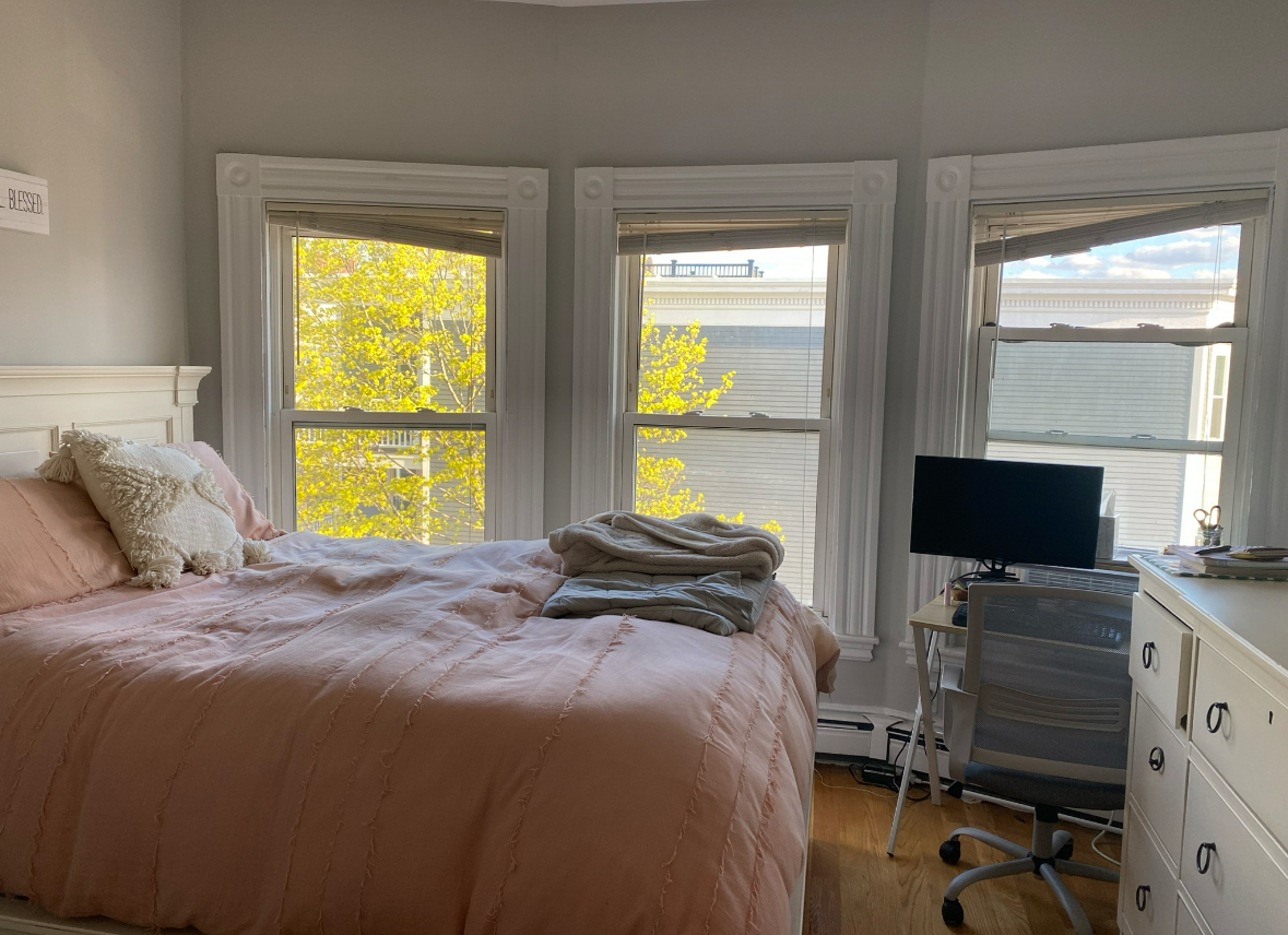 4 bed, 2 bath apartment for rent at 170 L St Unit 3, South Boston — photo 6 of 9