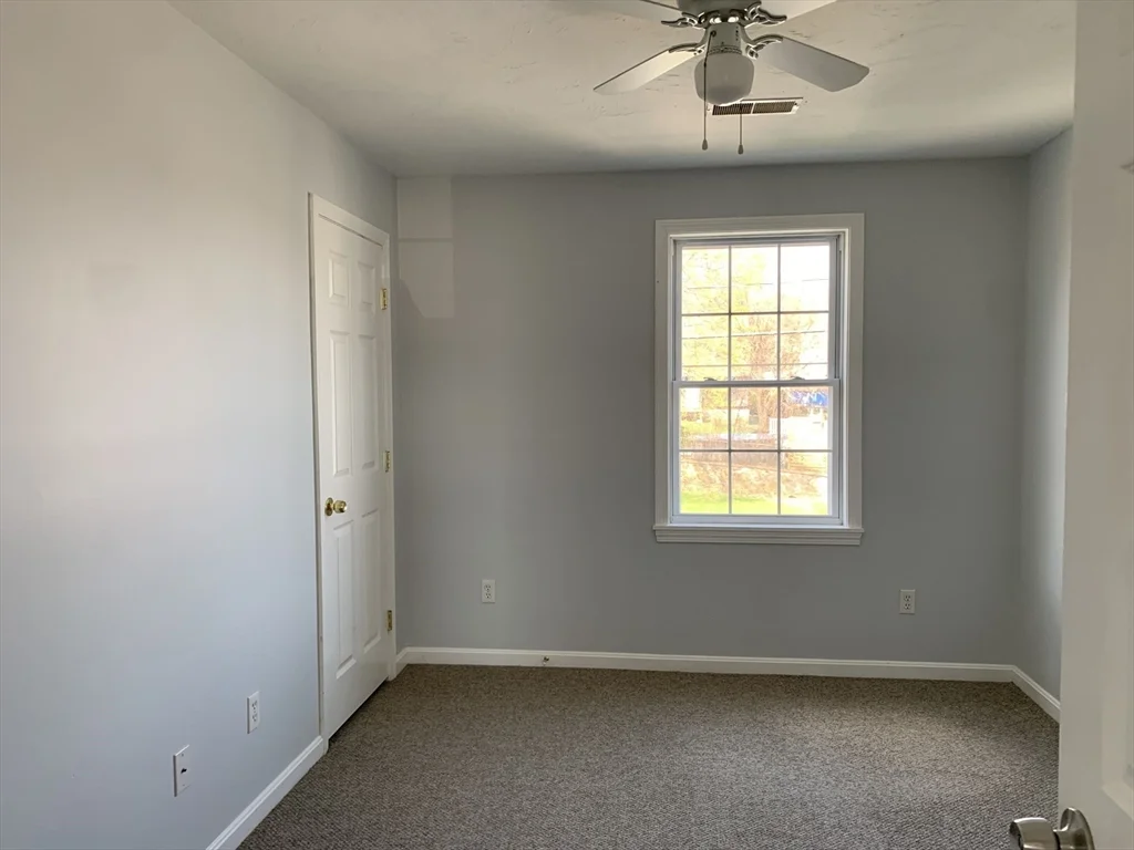 3 bed, 1 bath apartment for rent at 170 Lawrence St Unit 1, Fall River — photo 7 of 12