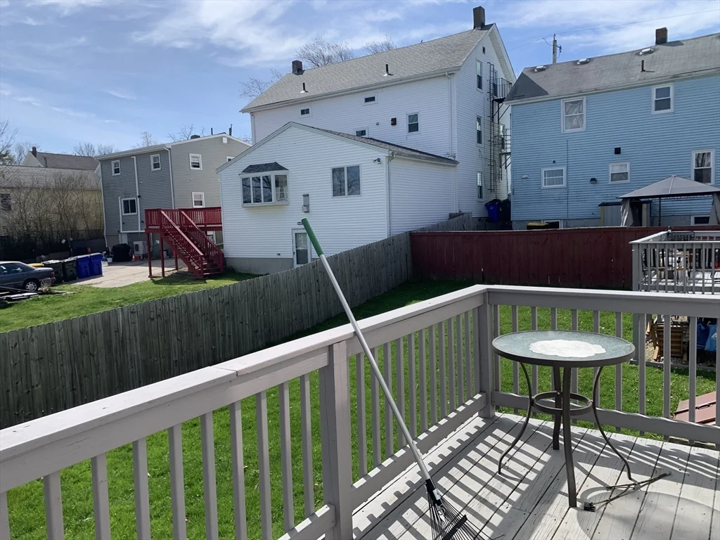 3 bed, 1 bath apartment for rent at 170 Lawrence St Unit 1, Fall River — photo 11 of 12