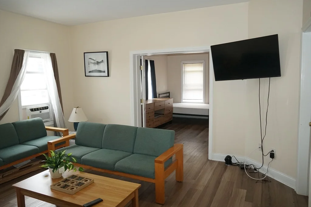 3 bed, 1 bath apartment for rent at 170 Middleboro Ave Unit 2, Taunton — photo 11 of 17