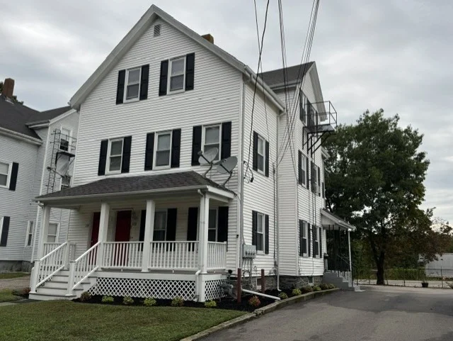 2 bed, 1 bath apartment for rent at 170 Middleboro Ave Unit 3, Taunton