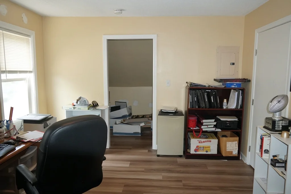 2 bed, 1 bath apartment for rent at 170 Middleboro Ave Unit 3, Taunton — photo 11 of 16