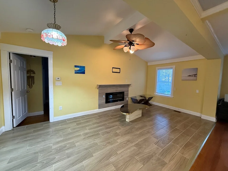 3 bed, 2 bath apartment for rent at 170 Neck St Unit 1, North Weymouth — photo 3 of 18