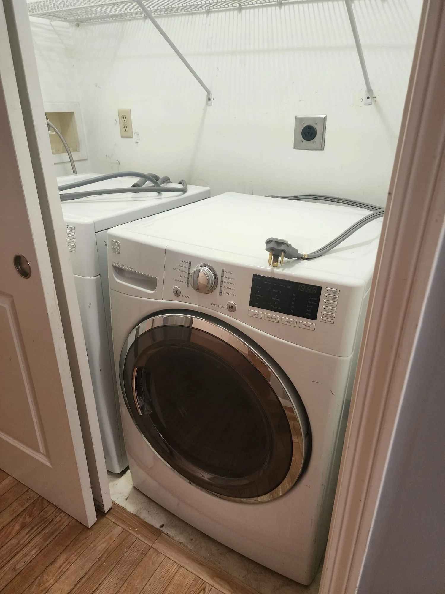 2 bed, 1 bath apartment for rent at 170 Oxford Unit 206, Lynn — photo 10 of 11