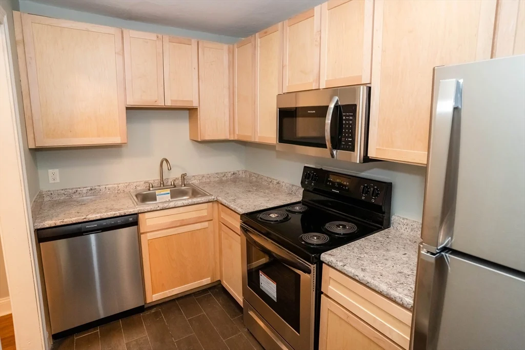1 bed, 1 bath apartment for rent at 170 Parker Hill Ave Unit 30-26, Mission Hill — photo 12 of 13