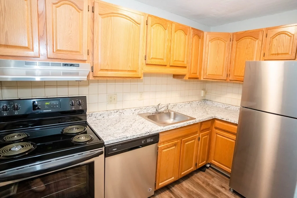 2 bed, 1 bath apartment for rent at 170 Parker Hill Ave Unit 30-33, Mission Hill — photo 9 of 13