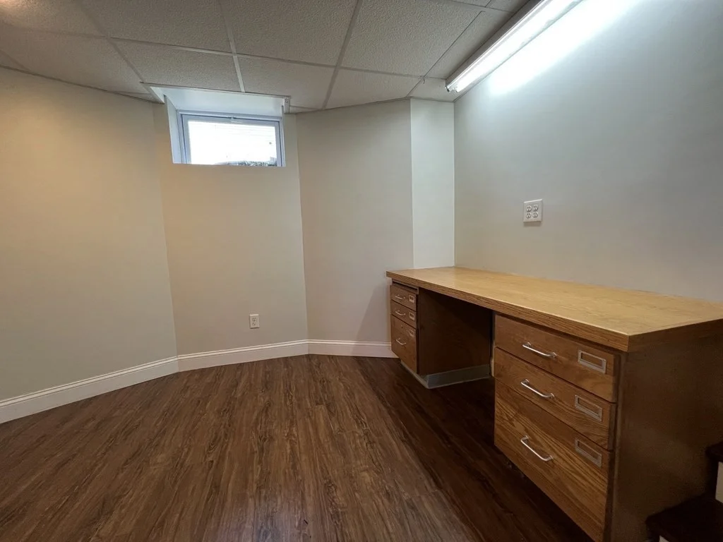 3 bed, 1 bath apartment for rent at 170 River St, Newton — photo 10 of 18