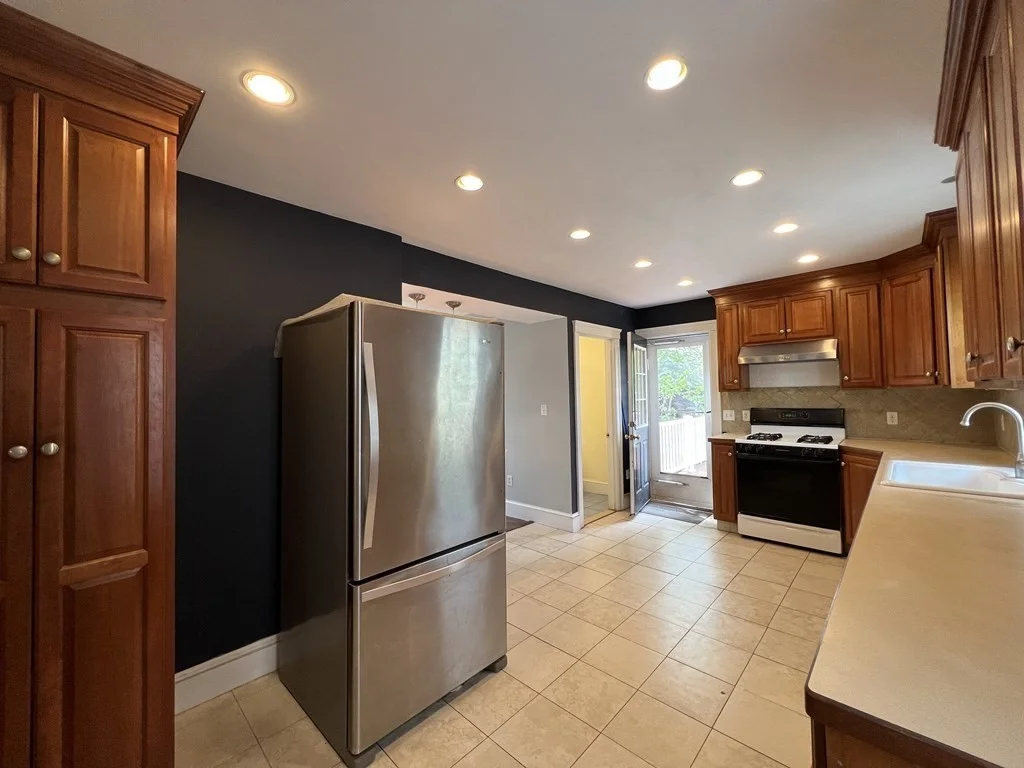 3 bed, 1 bath apartment for rent at 170 River St, Newton — photo 12 of 18