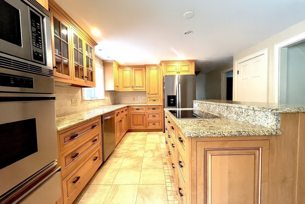 5 bed, 2 bath apartment for rent at 170 Saddle Hill, Hopkinton