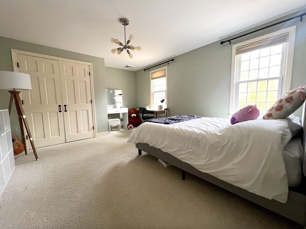 5 bed, 2 bath apartment for rent at 170 Saddle Hill Rd Unit SF, Hopkinton — photo 19 of 20