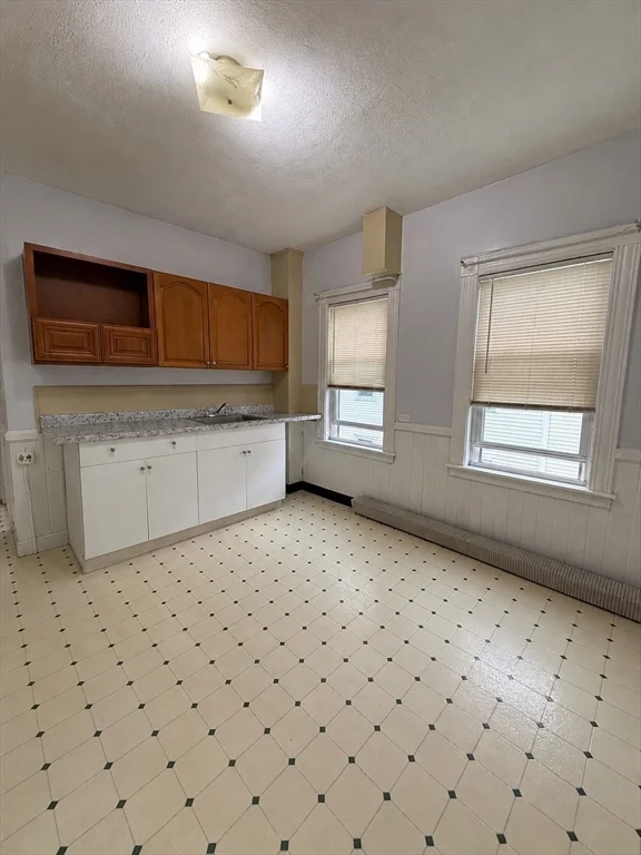 1 bed, 1 bath apartment for rent at 170 Safford St Unit 2, Quincy — photo 2 of 16