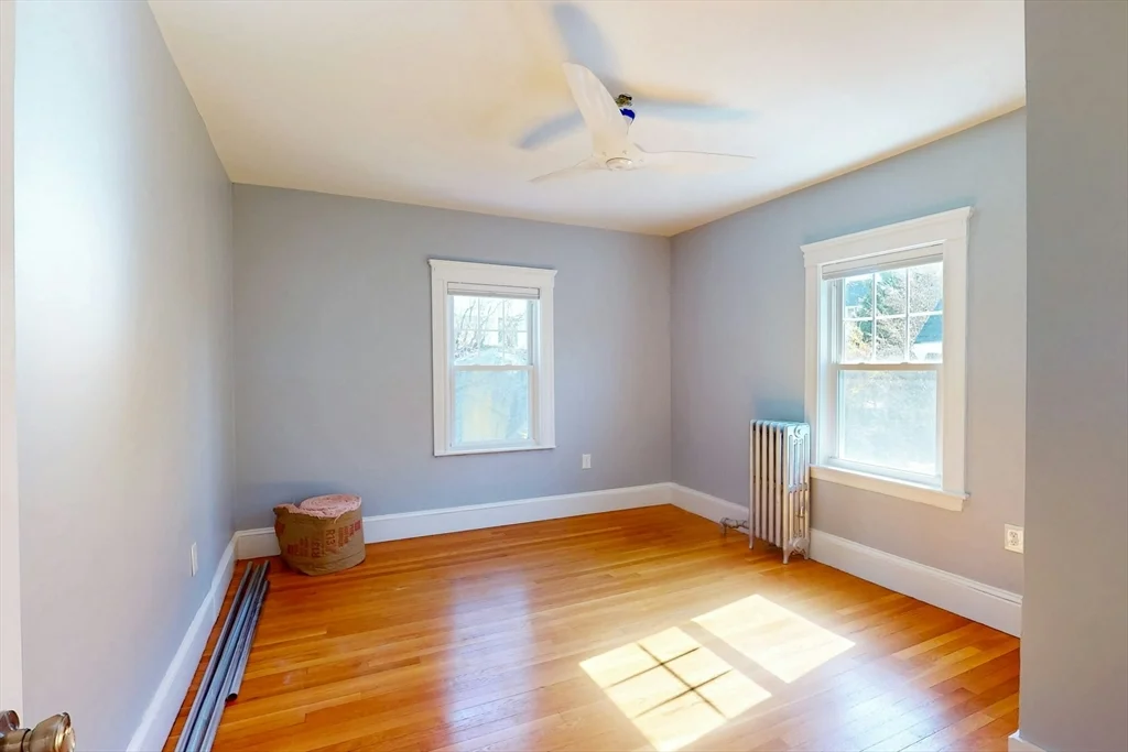 3 bed, 2 bath apartment for rent at 170 Savin Hill Ave Unit 2, Dorchester — photo 19 of 36