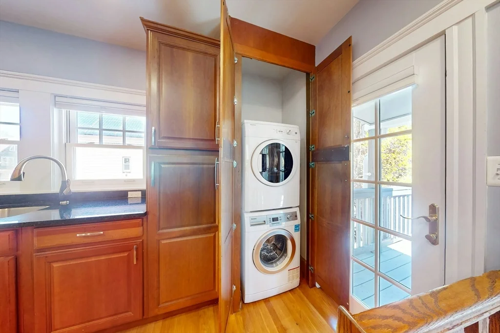 3 bed, 2 bath apartment for rent at 170 Savin Hill Ave Unit 2, Dorchester — photo 14 of 36