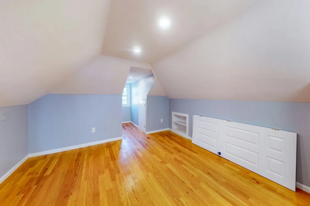 3 bed, 2 bath apartment for rent at 170 Savin Hill Ave Unit 2, Dorchester — photo 23 of 36