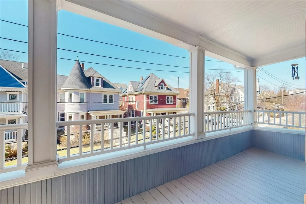 3 bed, 2 bath apartment for rent at 170 Savin Hill Ave Unit 2, Dorchester — photo 30 of 36