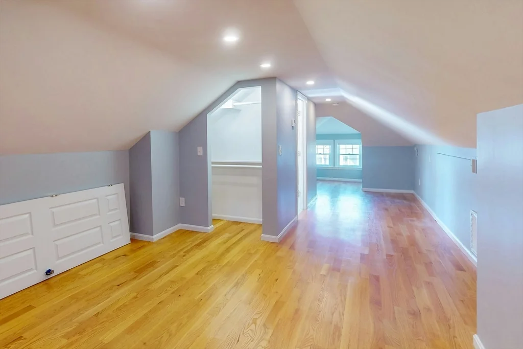 3 bed, 2 bath apartment for rent at 170 Savin Hill Ave Unit 2, Dorchester — photo 22 of 36